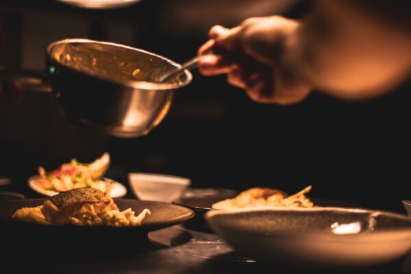blur-chef-cooking-2403392 (2)